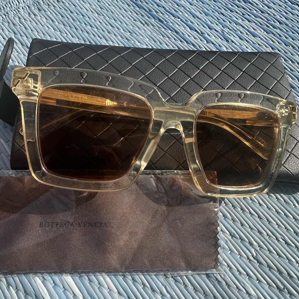 Bottega Veneta sunglasses
